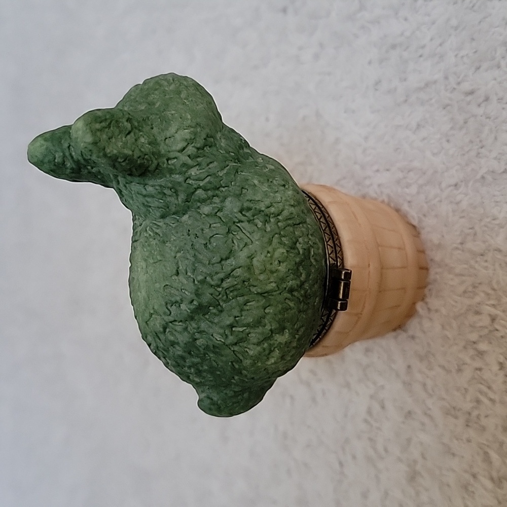 2$8 M Bastin Porcelain Rabbit Topiary Trinket Box